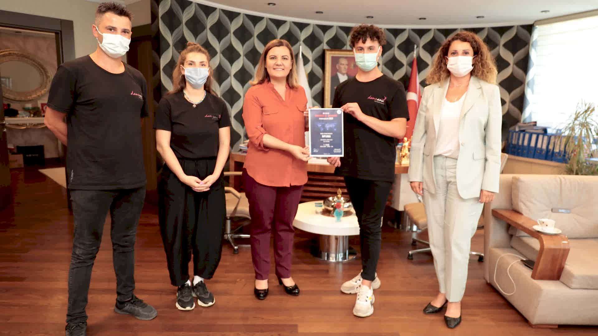 İzmit Belediyesinde Dünya 2. Sporcumuz Berkay Çelik ile Birlikte